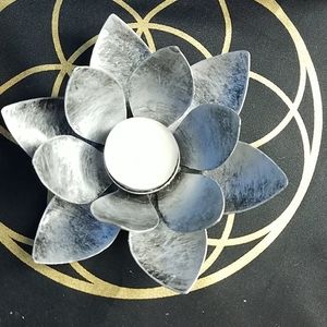 🌠Reiki Charged🌠Silver Lotus Tealight Candle